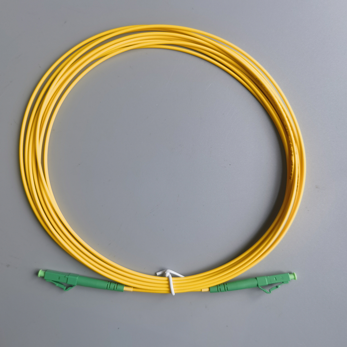 Fiber Optic Internet Cable LSZH G657A2 Single Mode LC/APC-LC/APC FTTH Optical Fiber Connectors